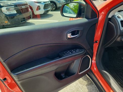 Used 2019 Jeep Compass Sport FWD image 21