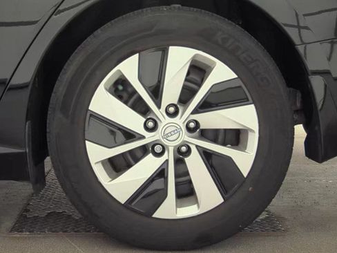 Used 2023 Nissan Altima 2.5 S FWD image 13
