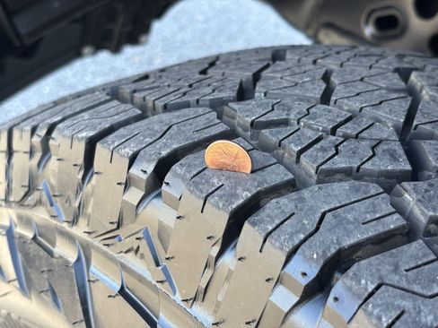 Used 2023 Ford F150 XLT image 14