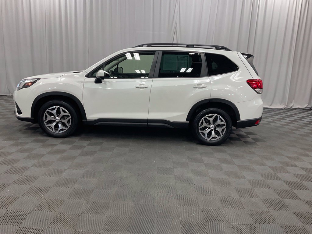 Used 2024 Subaru Forester Premium AWD/4WD image 8