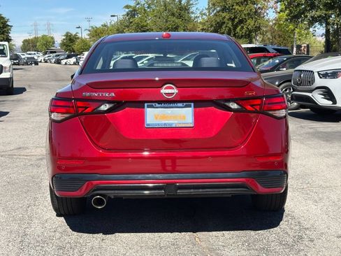 Used 2024 Nissan Sentra SR FWD image 9