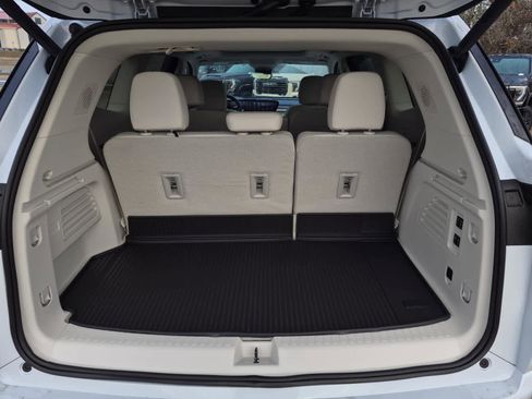 New 2026 Buick Enclave Avenir w/ Super Cruise Package image 6