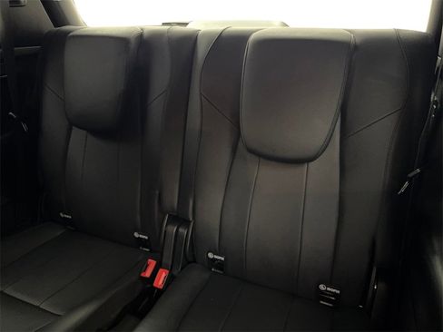 Used 2024 Mercedes-Benz EQB 300 4MATIC w/ Winter Package image 38