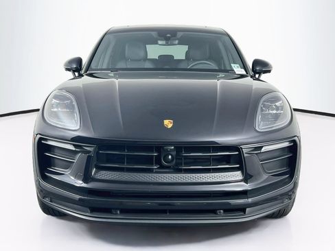 Certified 2023 Porsche Macan AWD/4WD image 6