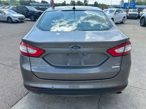 Used 2014 Ford Fusion SE w/ Equipment Group 202A FWD image 6