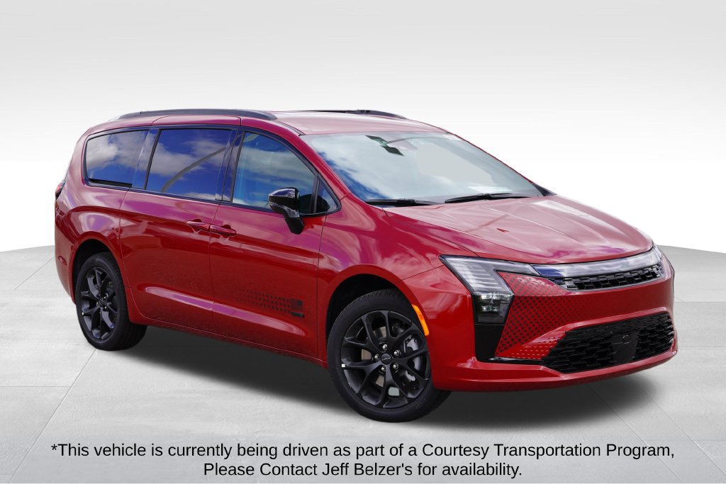New 2027 Chrysler Pacifica Select AWD/4WD image 1