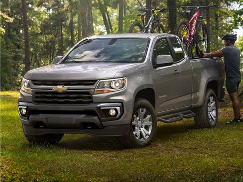 Used 2021 Chevrolet Colorado Z71 w/ Safety Package RWD image 1