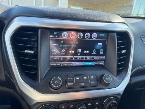 Used 2019 GMC Acadia SLT image 14