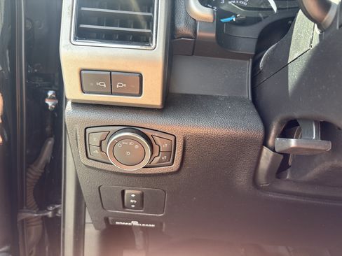 Used 2020 Ford F250 Lariat AWD/4WD image 18