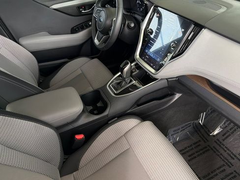 Used 2022 Subaru Outback Premium AWD/4WD image 18