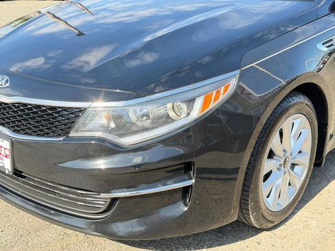 Used 2018 Kia Optima LX w/ Convenience Package FWD image 9
