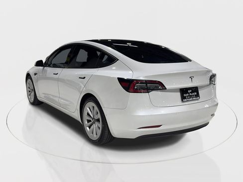 Used 2021 Tesla Model 3 Standard Range Plus image 9