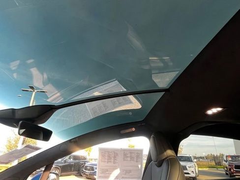 Used 2024 Tesla Model X image 28