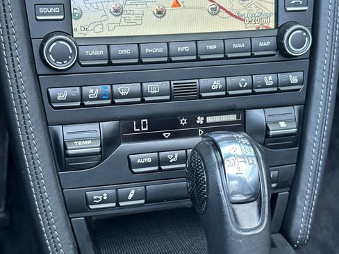 Used 2011 Porsche 911 Turbo image 24