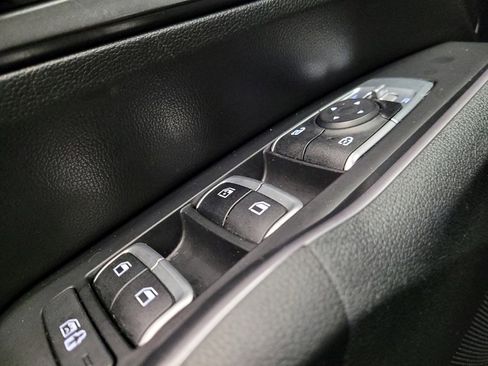 Used 2023 Kia Sorento LX FWD image 27