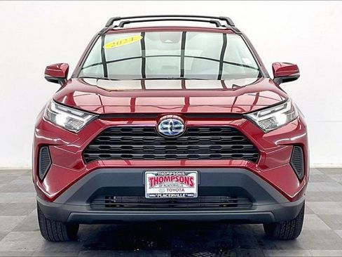 Used 2024 Toyota RAV4 XLE w/ Convenience Package image 2