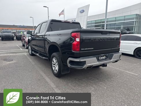 Used 2020 Chevrolet Silverado 1500 LT w/ Convenience Package image 8