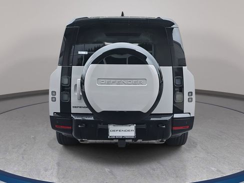 New 2026 Land Rover Defender 130 X-Dynamic SE AWD/4WD image 6