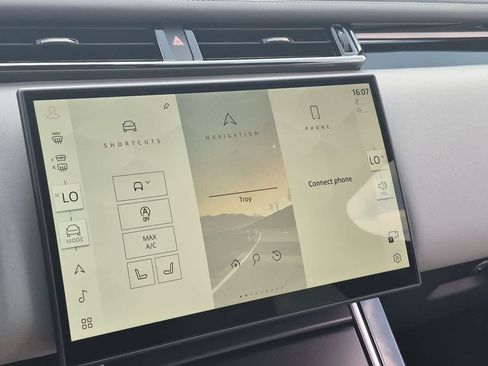 New 2026 Land Rover Range Rover Velar Belgravia AWD/4WD image 28