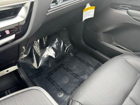 New 2025 Cadillac Lyriq Luxury AWD/4WD image 26