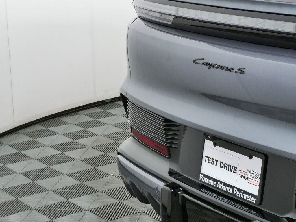 New 2026 Porsche Cayenne S AWD/4WD image 39