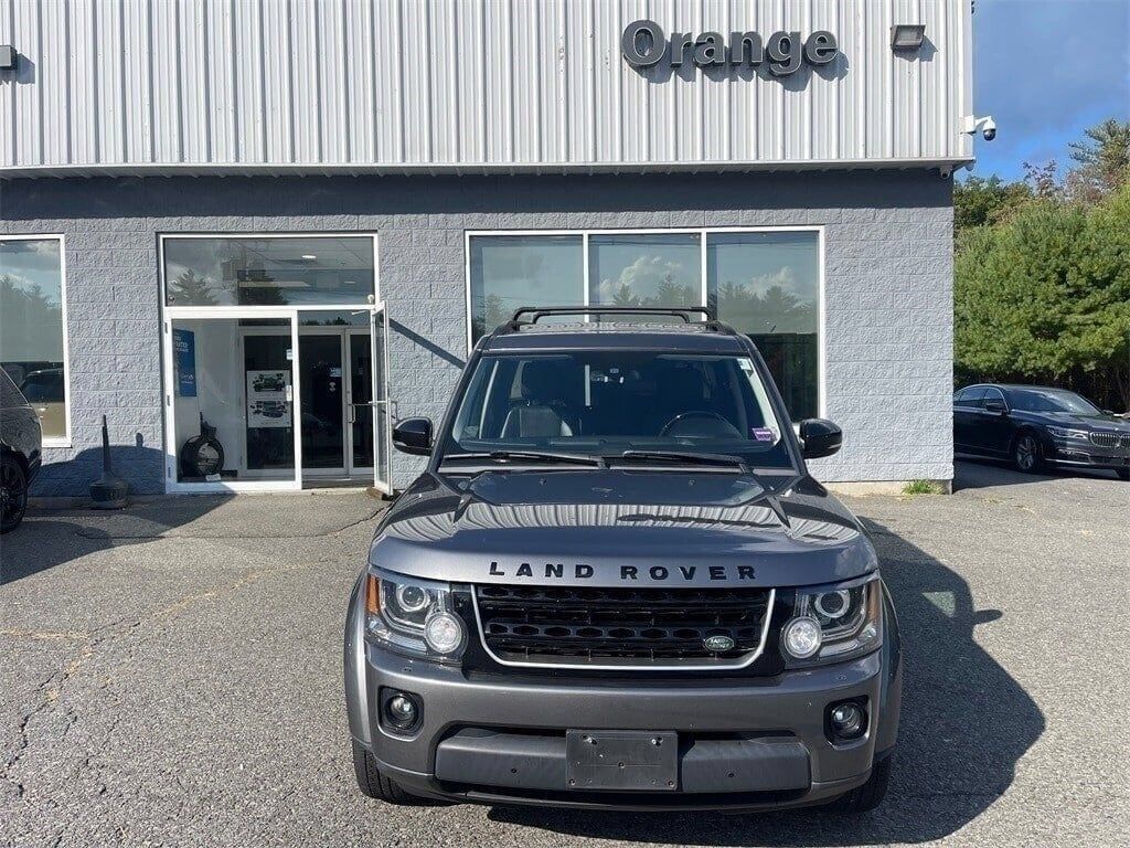 Used 2015 Land Rover LR4 HSE AWD/4WD image 10