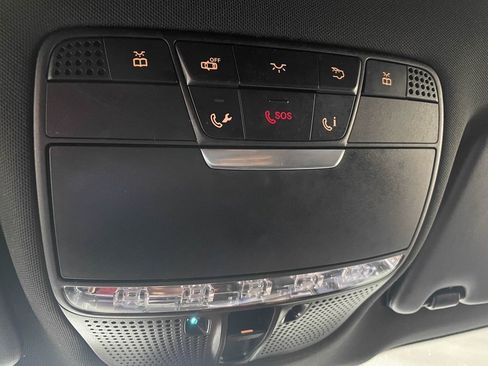 Used 2019 Mercedes-Benz GLC 300 4MATIC w/ AMG Line image 28