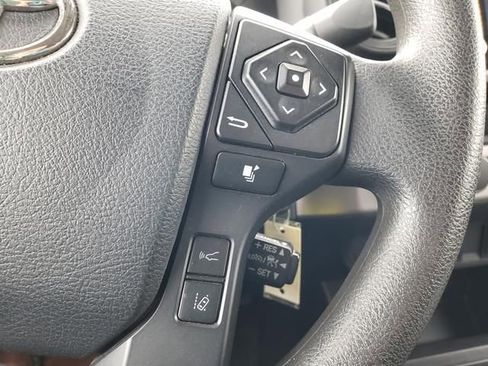 Used 2020 Toyota Tacoma SR AWD/4WD image 24