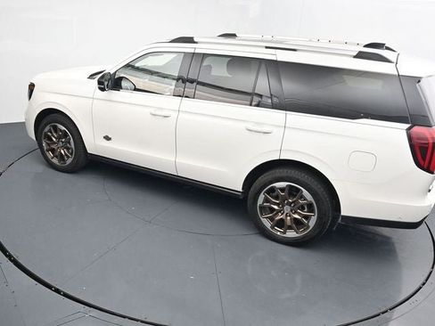 Certified 2025 Ford Expedition King Ranch AWD/4WD image 22