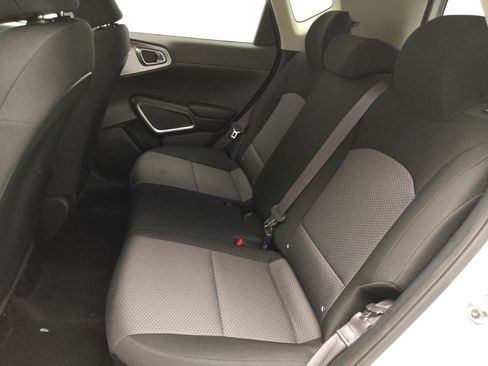 Used 2020 Kia Soul LX image 18