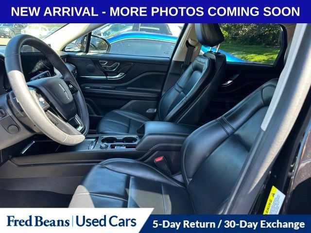 Used 2023 Lincoln Corsair AWD w/ Equipment Group 101A image 7