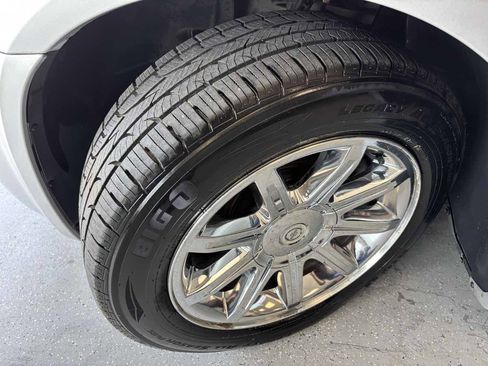 Used 2005 Chrysler 300 C image 28