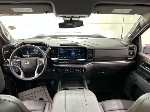 Used 2025 Chevrolet Silverado 2500 LTZ w/ LTZ Plus Package AWD/4WD image 18