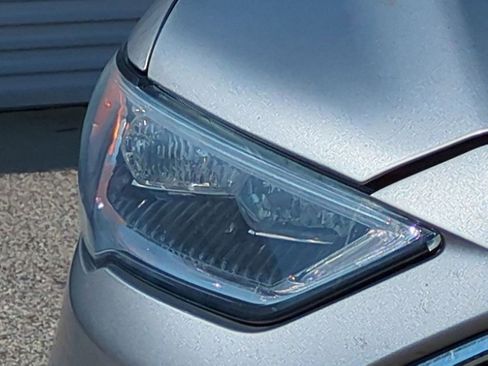 Used 2020 Ford Fusion SEL image 10