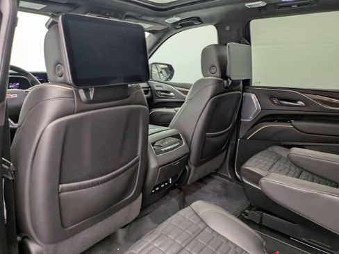 Used 2024 Cadillac Escalade Sport Platinum AWD/4WD image 20