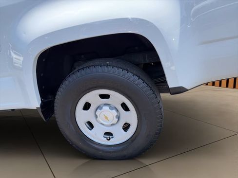 Used 2017 Chevrolet Colorado W/T AWD/4WD image 22