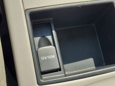 Used 2009 Toyota Camry LE FWD image 28