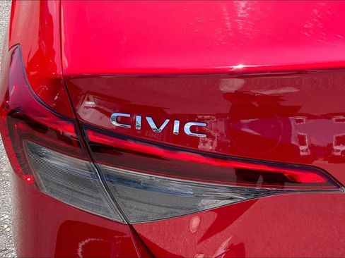 Used 2024 Honda Civic Sport image 31
