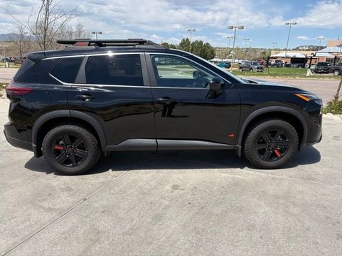 Used 2025 Nissan Rogue SV AWD/4WD image 8
