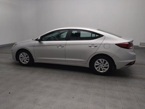 Used 2019 Hyundai Elantra SE image 3