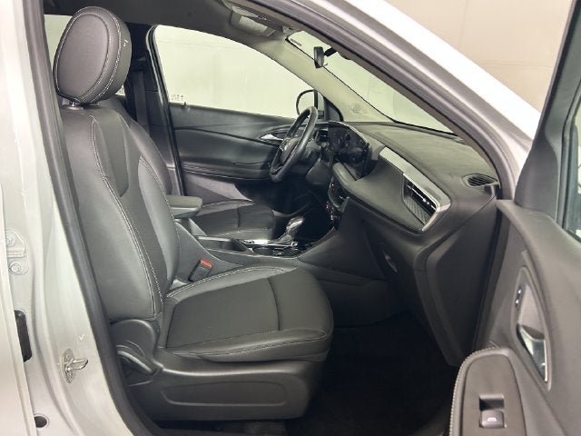 Used 2024 Buick Encore GX Sport Touring w/ Comfort Package FWD image 27