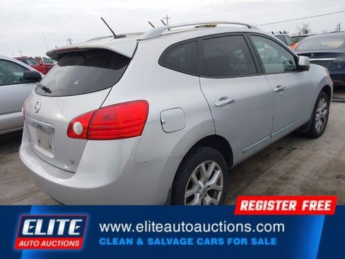 Used 2013 Nissan Rogue SL image 7