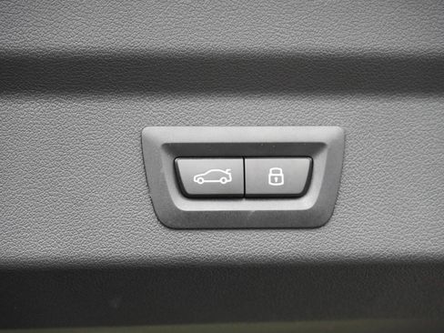 Certified 2025 BMW X2 xDrive28i w/ M Sport Package image 38