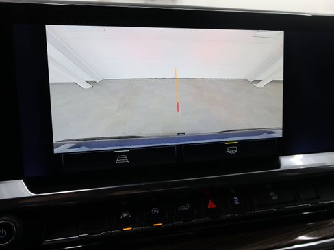 Used 2024 Chevrolet Silverado 1500 RST AWD/4WD image 17