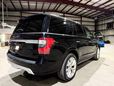 Used 2019 Ford Expedition Platinum RWD image 5