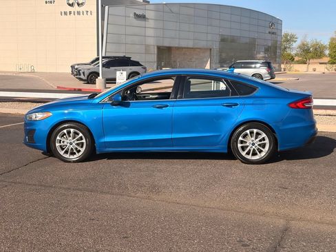 Used 2020 Ford Fusion SE FWD image 3