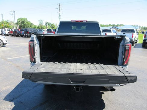 Certified 2024 GMC Sierra 2500 AT4 AWD/4WD image 8