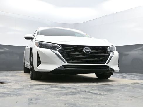 Used 2024 Nissan Sentra SV image 31