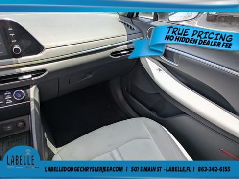 Used 2021 Hyundai Sonata SEL w/ Convenience Package FWD image 16