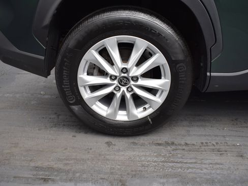 Used 2023 Toyota Corolla Cross LE w/ Moonroof Package image 15